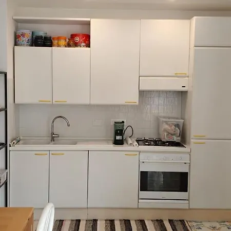 Apartamento C E G House *