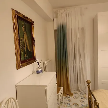 C E G House